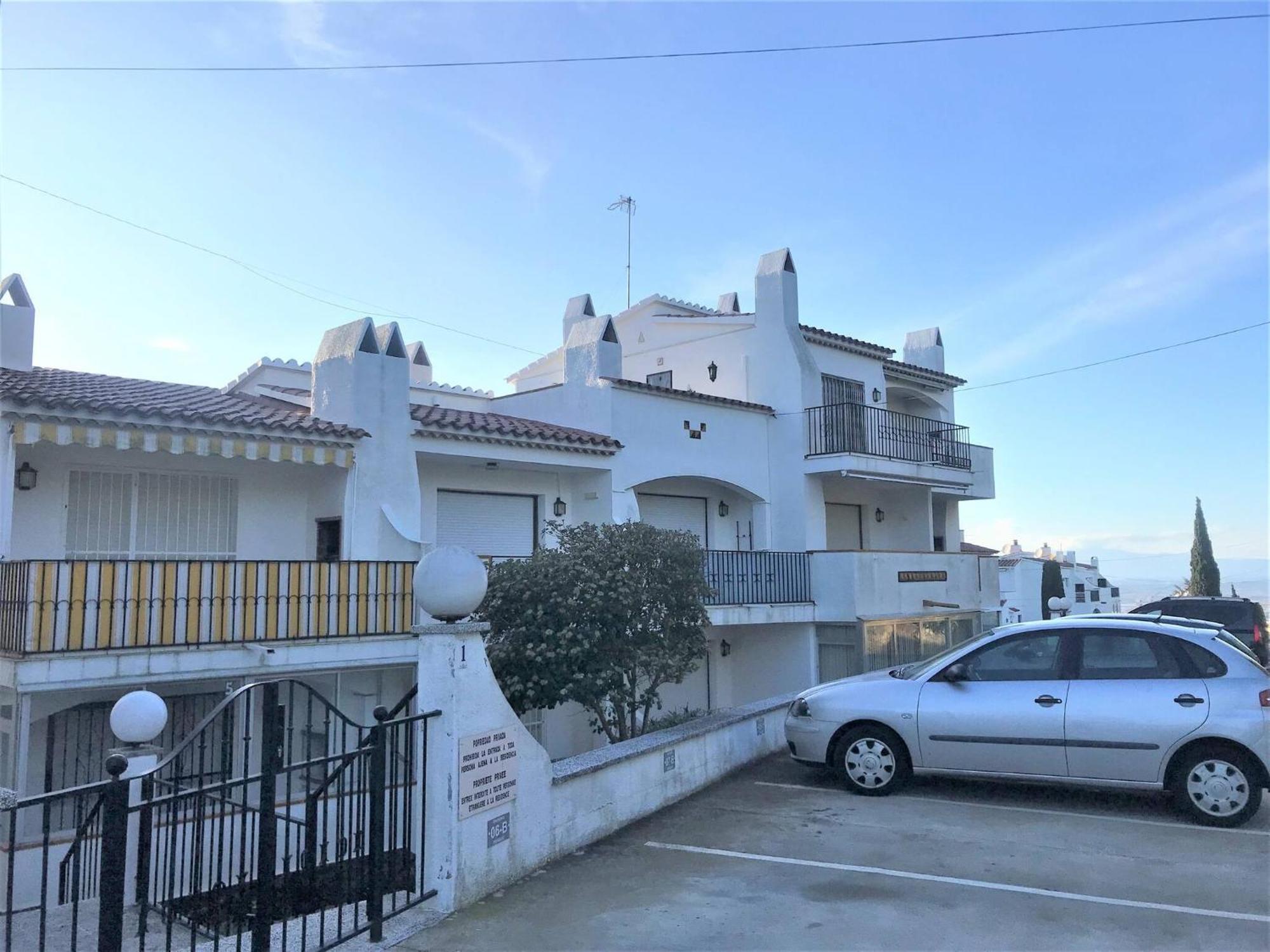 Apartamento En Roses Parking Y Piscina Comunitaria Av-54 외부 사진