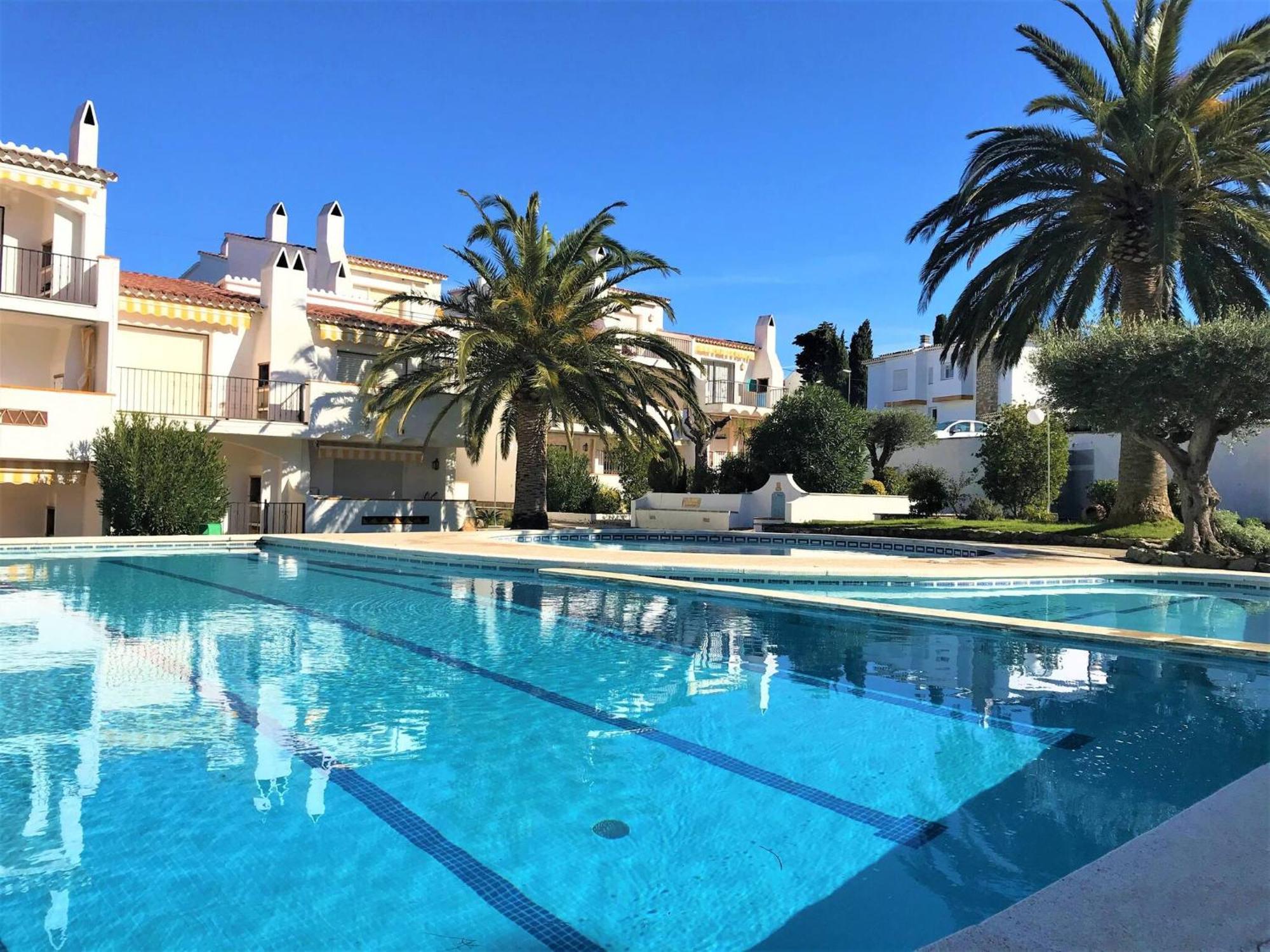 Apartamento En Roses Parking Y Piscina Comunitaria Av-54 외부 사진